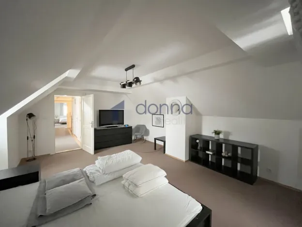 Pronájem bytu 3+kk, Praha, Řetězová, 126 m2