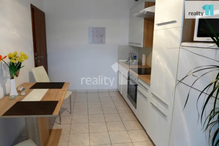 Pronájem bytu 1+1, Karlovy Vary - Doubí, Spálená, 50 m2