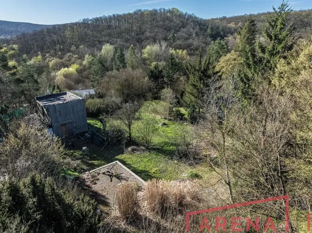 Prodej zahrady, Brno, Štouračova, 1763 m2