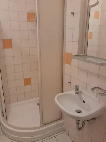 Pronájem bytu 1+kk, Praha - Vršovice, Petrohradská, 23 m2