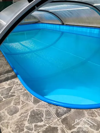 Prodej rodinného domu, Zásmuky, Sladkovského, 186 m2