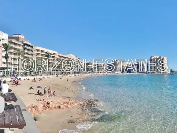 Prodej bytu 4+kk, Alicante, Španělsko, 75 m2