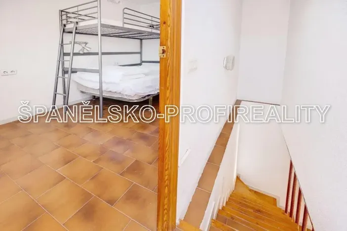 Prodej vícegeneračního domu, Alicante, Španělsko, 78 m2