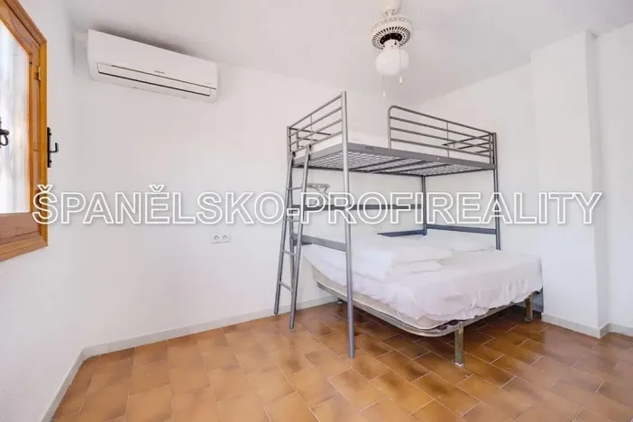 Prodej vícegeneračního domu, Alicante, Španělsko, 78 m2