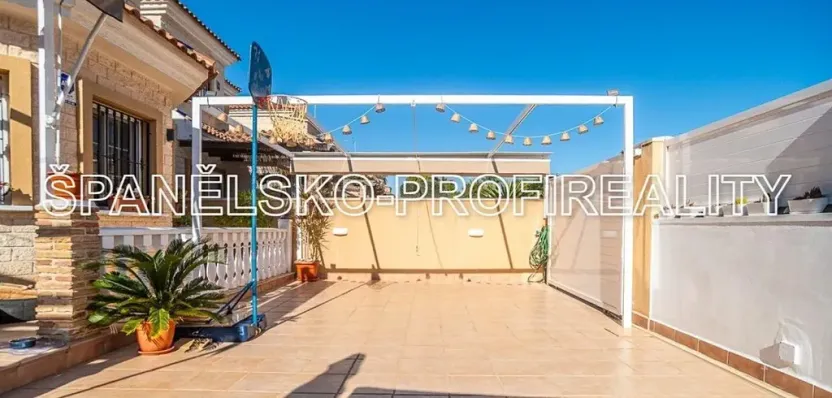 Prodej rodinného domu, Guardamar del Segura, Španělsko, 88 m2