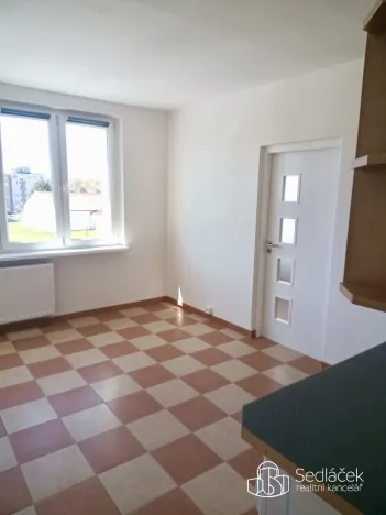 Pronájem bytu 1+1, Sokolov, Kosmonautů, 38 m2