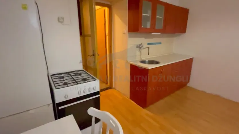 Pronájem bytu 1+kk, Praha - Smíchov, Křížová, 35 m2