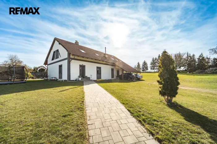 Prodej rodinného domu, Smolotely, 160 m2