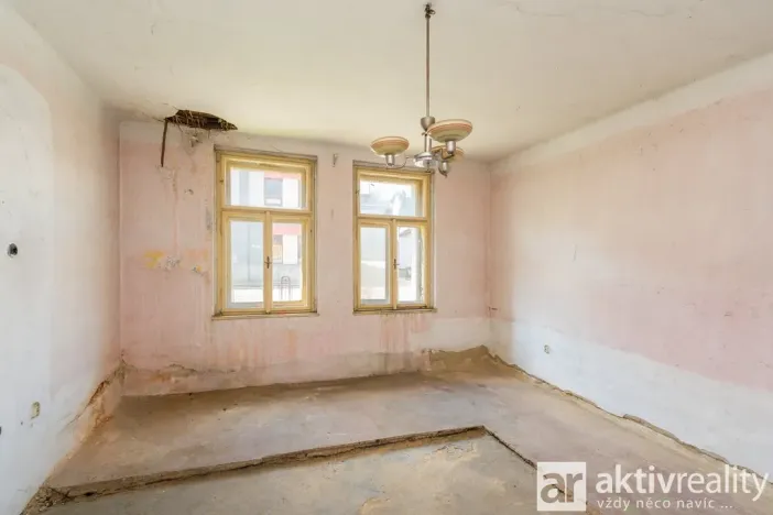 Prodej rodinného domu, Sedlčany, Sedlecká, 190 m2