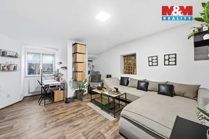 Prodej bytu 3+1, Jaroměř - Jakubské Předměstí, Palackého, 83 m2