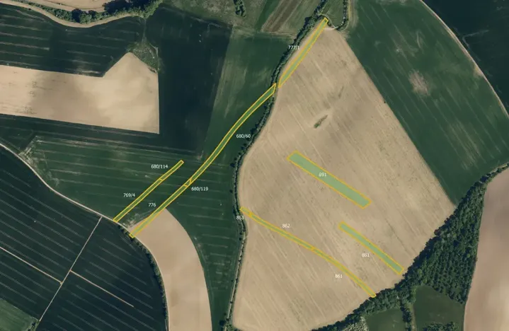 Prodej pole, Hoštice, 24927 m2