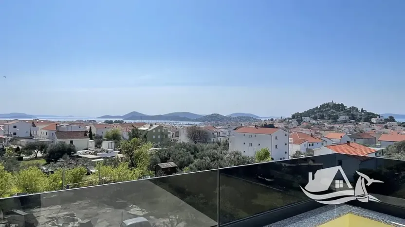 Prodej vily, Tribunj, Chorvatsko, 210 m2