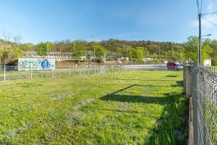 Pronájem komerčního pozemku, Praha - Braník, Pikovická, 542 m2