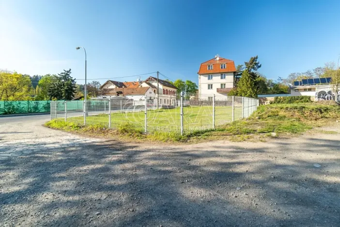 Pronájem komerčního pozemku, Praha - Braník, Pikovická, 542 m2