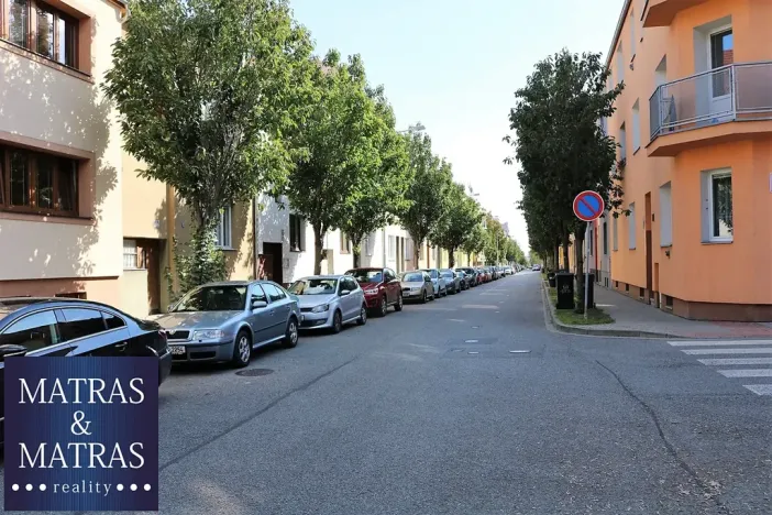 Pronájem bytu 1+1, Brno, Bulharská, 42 m2