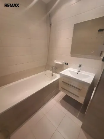 Pronájem bytu 2+1, Nejdek, sídliště 9. května, 52 m2