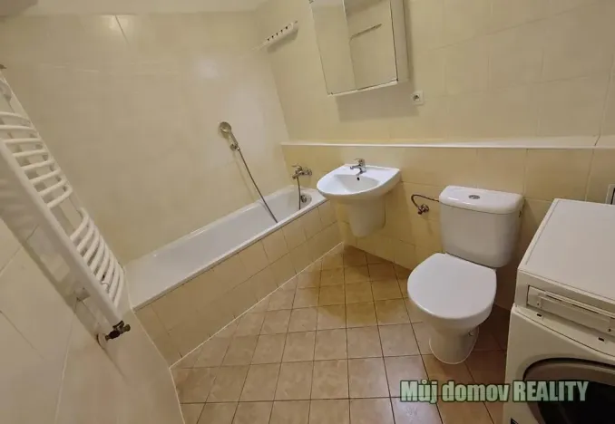 Pronájem bytu 2+kk, Praha - Vysočany, 52 m2