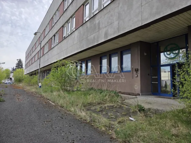 Pronájem obchodního prostoru, Přelouč, Jaselská, 10000 m2