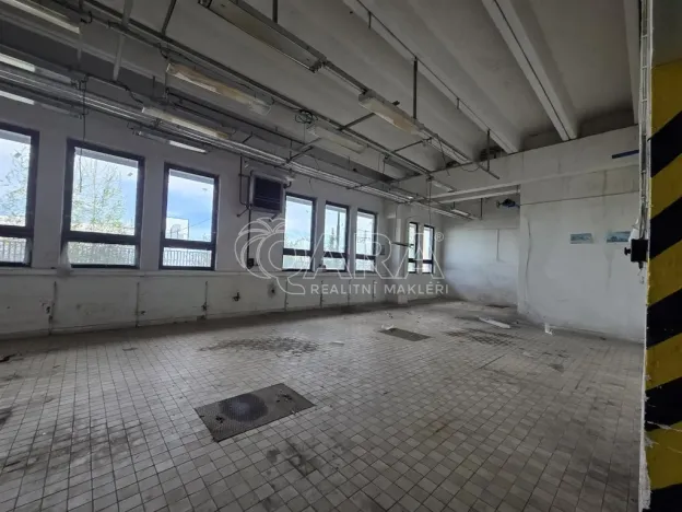 Pronájem obchodního prostoru, Přelouč, Jaselská, 10000 m2