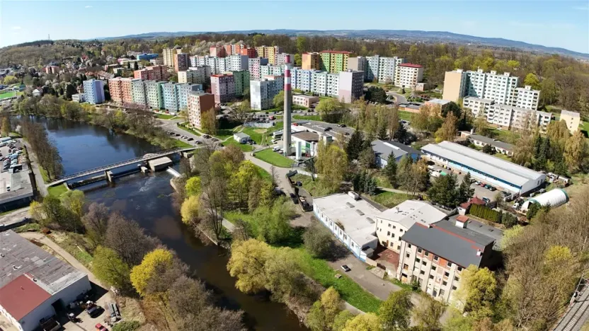 Prodej komerční nemovitosti, Cheb, Slavice, 1600 m2