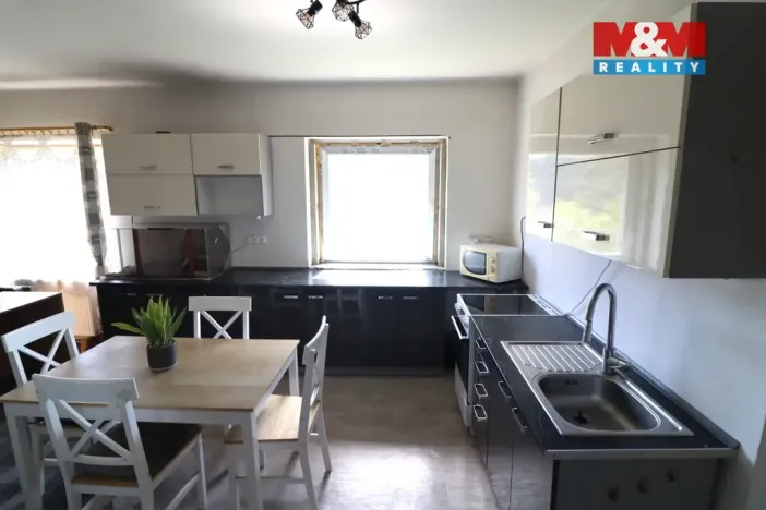 Prodej rodinného domu, Peruc - Hřivčice, 155 m2