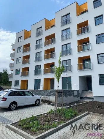 Prodej bytu 2+kk, Praha - Uhříněves, Oty Bubeníčka, 45 m2