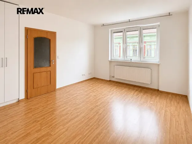 Pronájem bytu 1+kk, Plzeň, Kardinála Berana, 28 m2