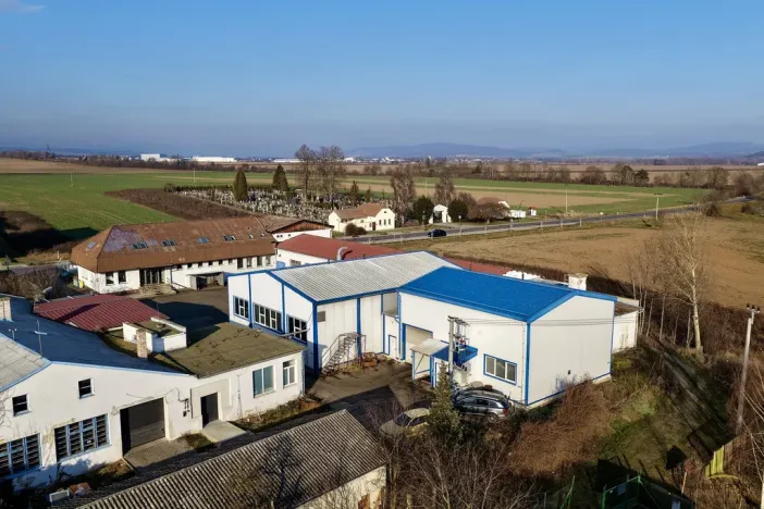 Prodej výrobních prostor, Loštice, 2290 m2