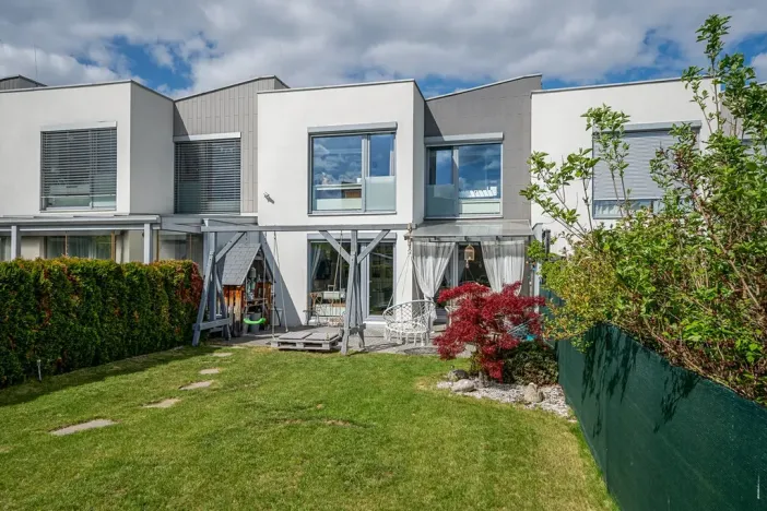 Prodej rodinného domu, Praha - Cholupice, Zálužická, 153 m2