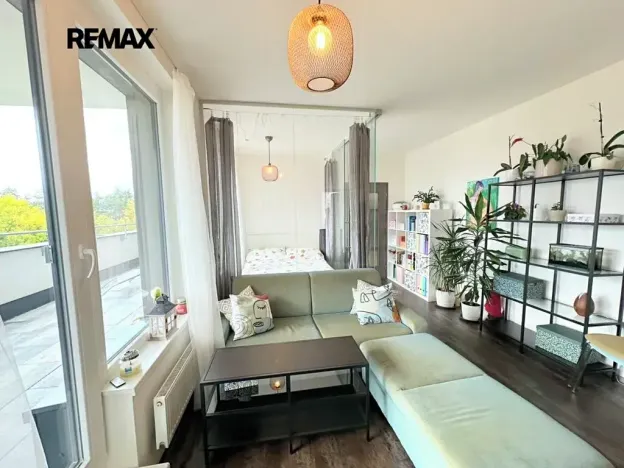 Pronájem bytu 2+kk, Praha - Štěrboholy, Kryšpínova, 63 m2