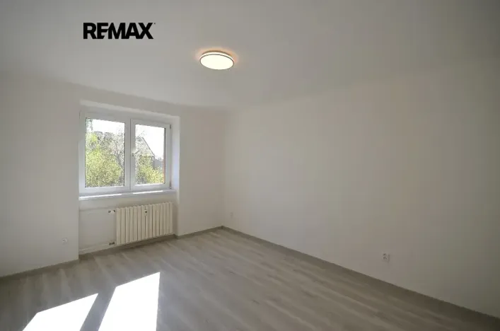 Pronájem bytu 1+1, Kladno, Sevastopolská, 28 m2