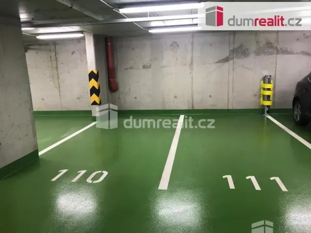 Pronájem garáže, Praha - Letňany, Škrábkových, 18 m2