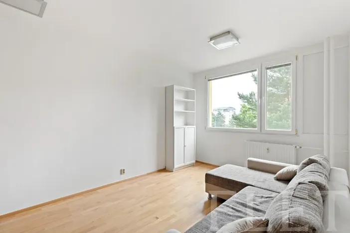 Pronájem bytu 2+kk, Praha - Kamýk, Cílkova, 41 m2