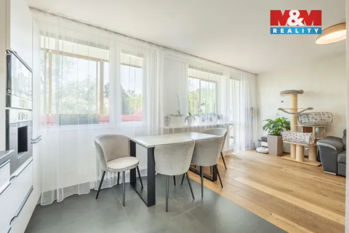 Prodej bytu 3+1, Praha - Prosek, Bílinská, 61 m2