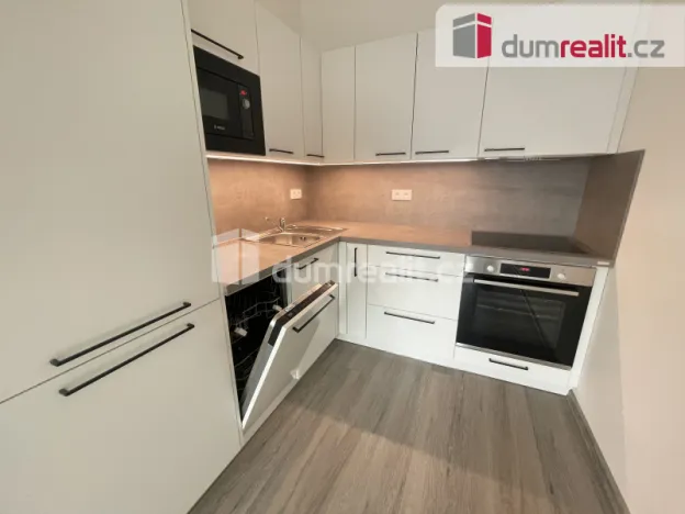 Pronájem bytu 2+kk, Kolín - Kolín II, 5. května, 52 m2