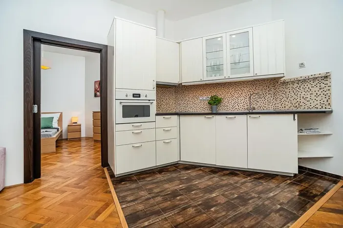 Pronájem bytu 2+kk, Praha - Nové Město, Navrátilova, 48 m2