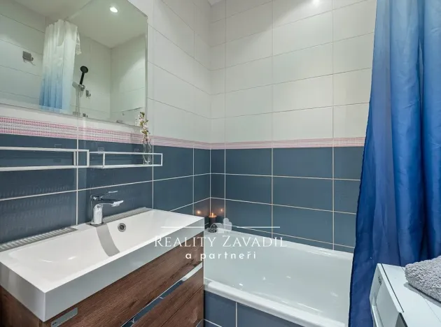 Pronájem bytu 2+1, Praha - Žižkov, Na vrcholu, 52 m2