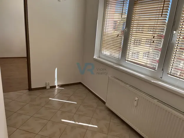 Prodej bytu 2+1, Trhové Sviny, Sídliště, 58 m2