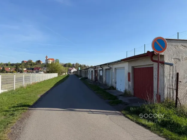 Pronájem garáže, Sadská, U Stadionu, 22 m2