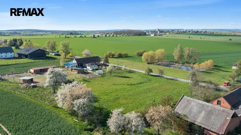 Prodej pozemku pro bydlení, Mžany, 863 m2