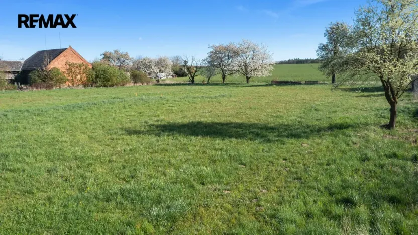 Prodej pozemku pro bydlení, Mžany, 863 m2