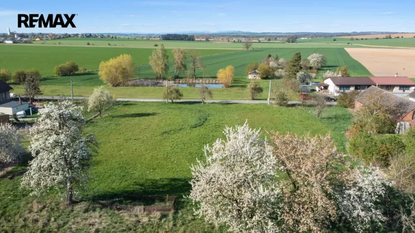 Prodej pozemku pro bydlení, Mžany, 863 m2