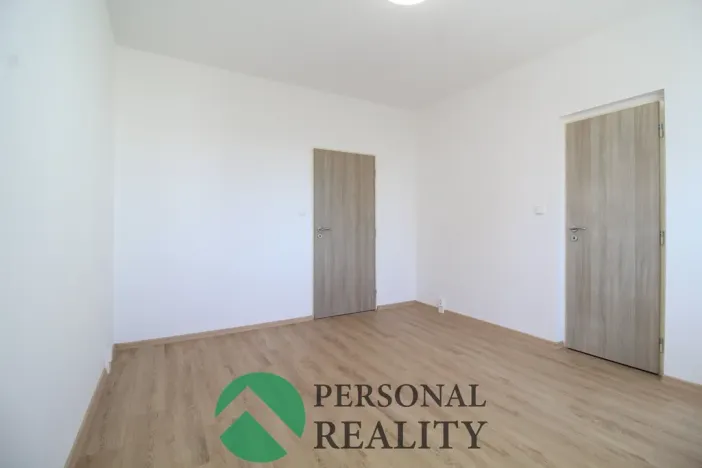 Prodej bytu 3+1, Rotava, Sídliště, 73 m2