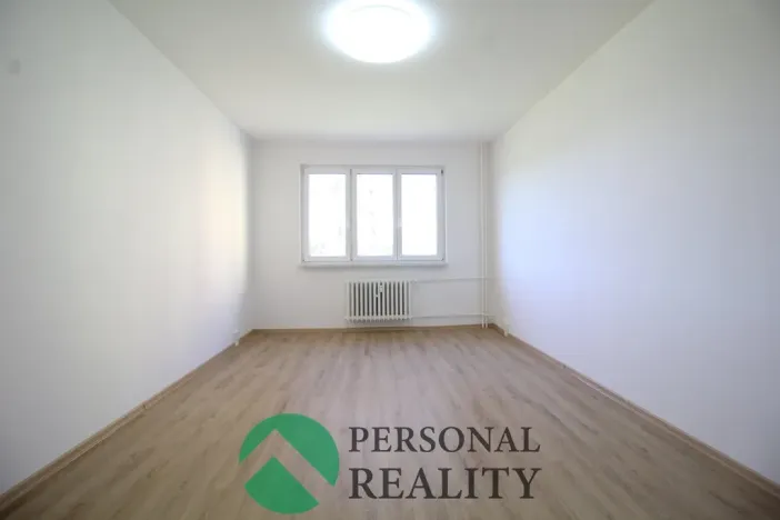 Prodej bytu 3+1, Rotava, Sídliště, 73 m2