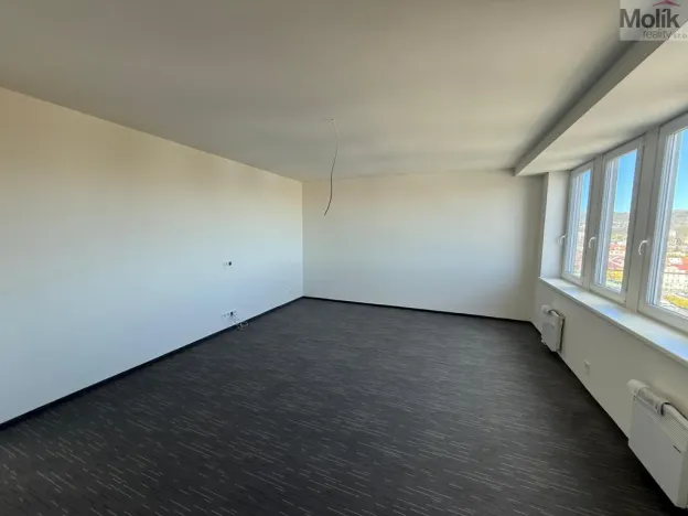 Pronájem bytu 3+kk, Chomutov, Žižkovo náměstí, 97 m2