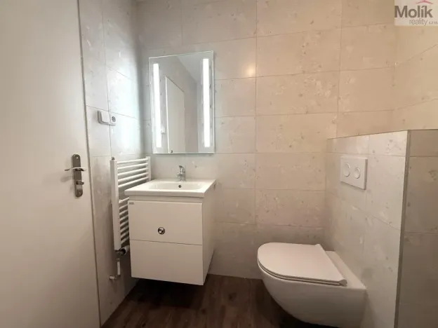 Pronájem bytu 2+kk, Chomutov, 28. října, 58 m2