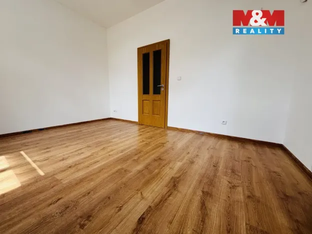 Pronájem bytu 2+kk, Klatovy, Vídeňská, 65 m2