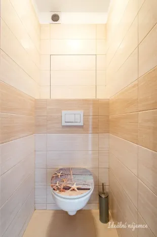 Pronájem bytu 3+1, Praha - Prosek, Jablonecká, 65 m2