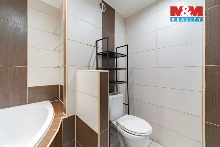 Prodej bytu 1+1, Aš, Vysoká, 36 m2