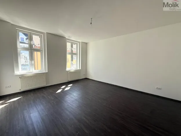 Pronájem bytu 2+1, Chomutov, 28. října, 65 m2